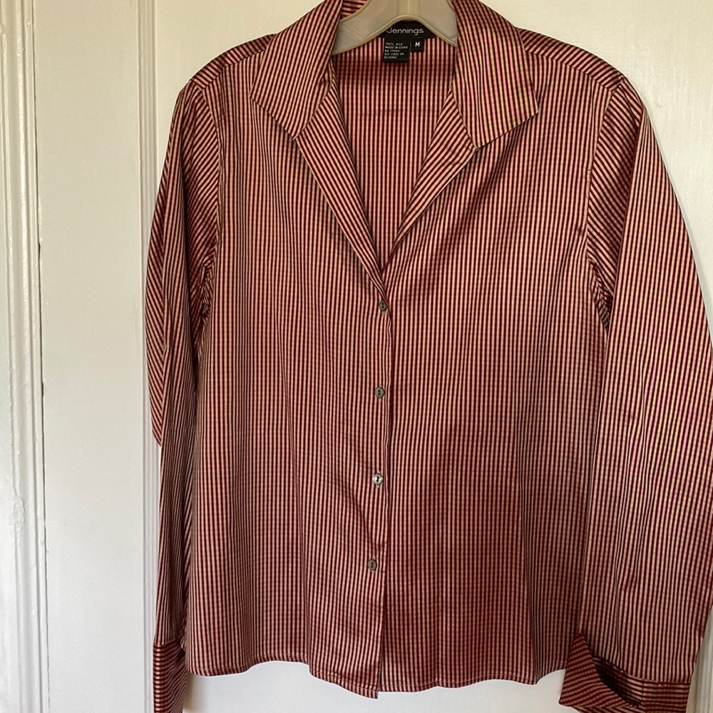 ⚡️$15 FLASH SALE -LIMITED⚡️ 100% silk blouse